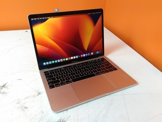 б\в     Ноутбук  Apple MacBook Pro 13" Laptop A1989 2018 i5-8259U@ 2.3GHz 8GB 256GB Ventura