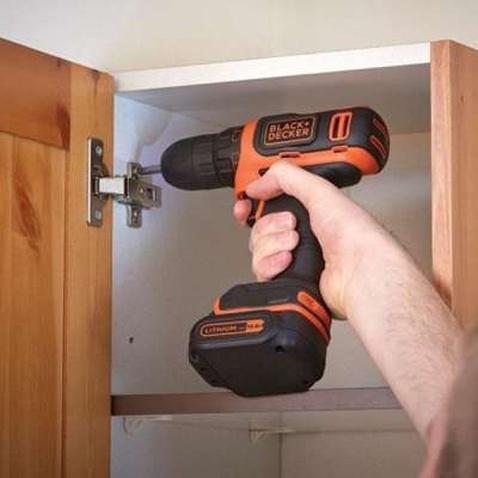 Шуруповерт Black&Decker BDCDD12, 10.8V, 26Нм, Li-Ion (BDCDD12)