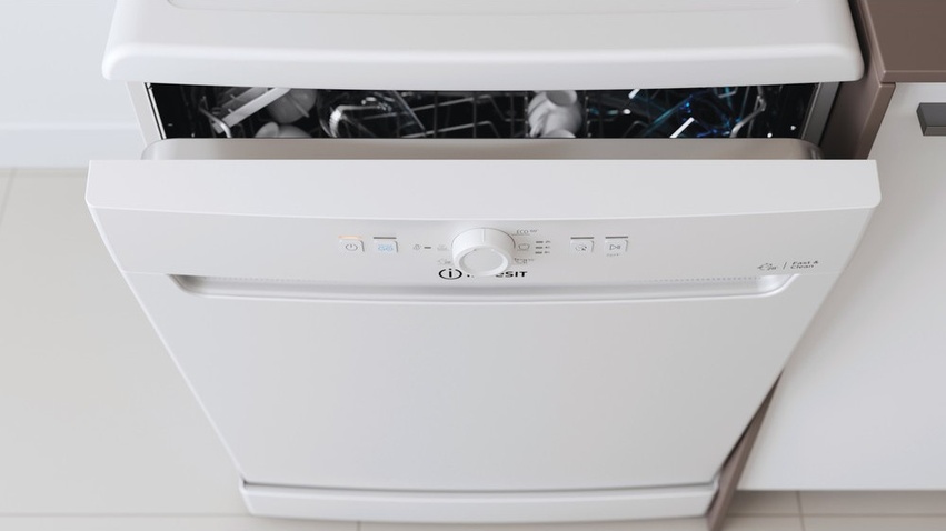 Посудомийка  INDESIT DFE 1B19 13