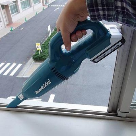 Пилосос будівельний Makita аккумуляторный 18В G-battery, 600мл (без АКБ) (CL183DZX)
