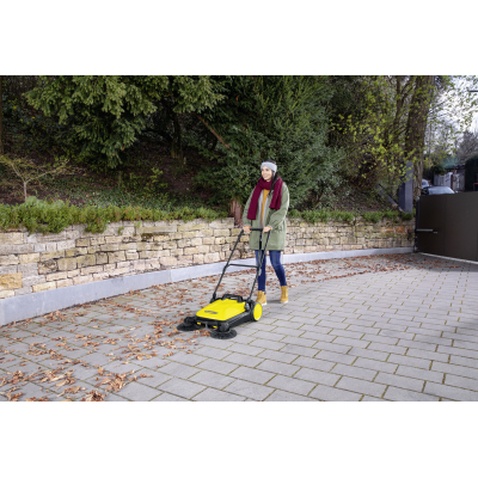 Підмітальна машина Karcher S 4 Twin (1.766-365.0)