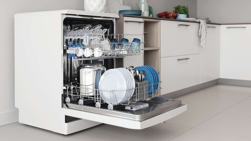 Посудомийка  INDESIT DFE 1B19 13