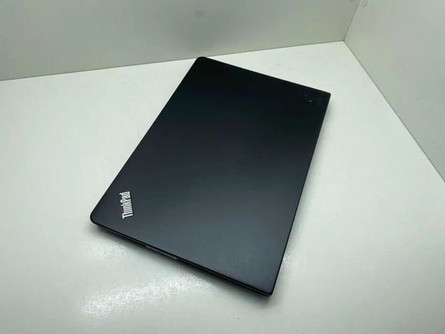 Б/В Ноутбук Lenovo ThinkPad 13 (13.3" (1366x768) TN / Intel Core i5-6200U (2 (4) ядра по 2.4 - 3.0 GHz) / 8 GB DDR4 / 256 GB SSD / Intel HD Graphics 520 / WebCam)