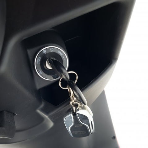 Електроскутер  Maxxter LUMINA (Silver)
