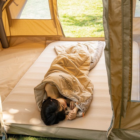 Спальний мішок Naturehike L150 NH20MSD05 правий (13°C) бежевий (6976023922299)