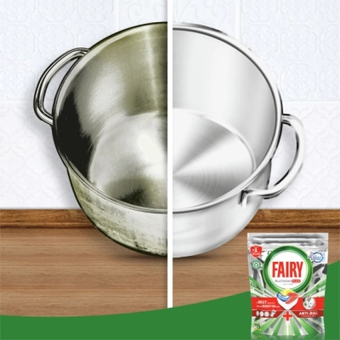 Таблетки для посудомийних машин Fairy Platinum Plus All in One Lemon 71 шт. (8700216236126)