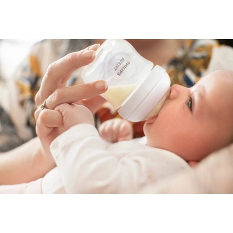 Соска Philips AVENT Natural швидкий потік 6+ міс 2 шт (SCY965/02)