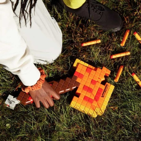Іграшкова зброя Hasbro Бластер-сокира NERF Minecraft Firebrand (F8953)