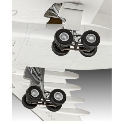Збірна модель Revell Літак Airbus A330-300 Lufthansa рівень 4 масштаб 1:144 (RVL-03816)